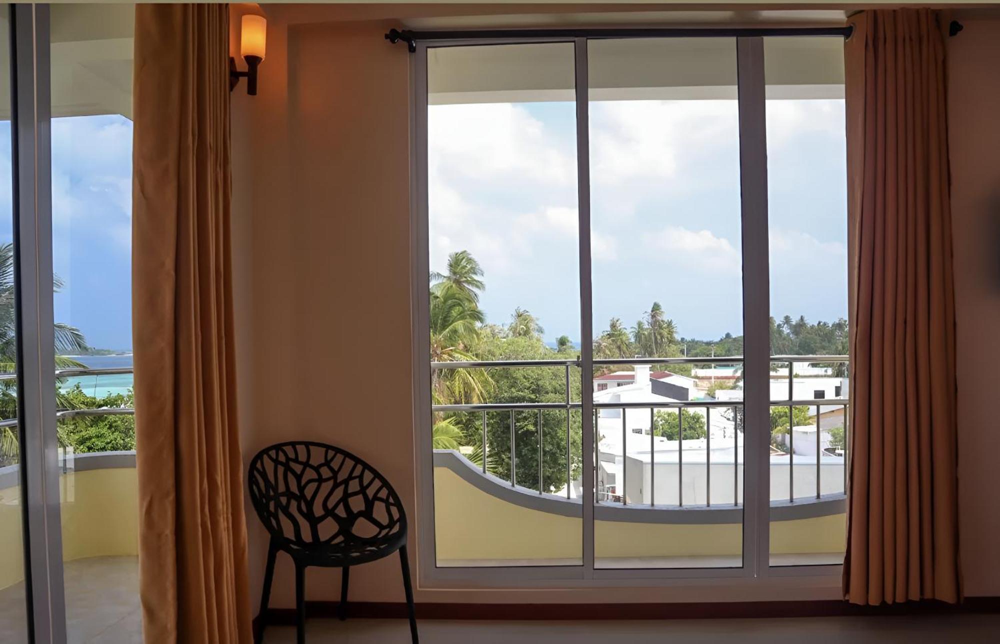 Noah Private Beach House Himmafushi Bagian luar foto