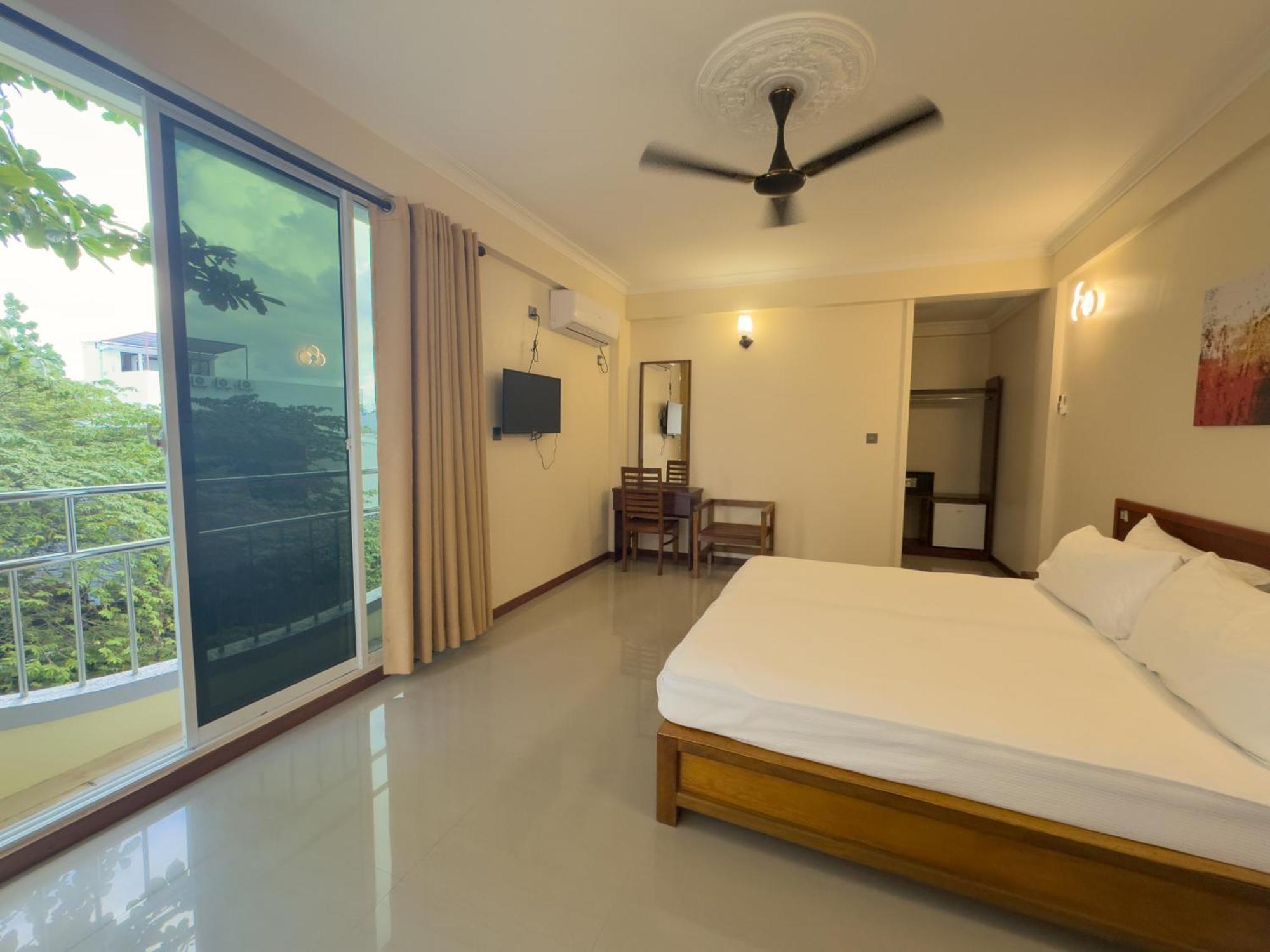 Noah Private Beach House Himmafushi Bagian luar foto